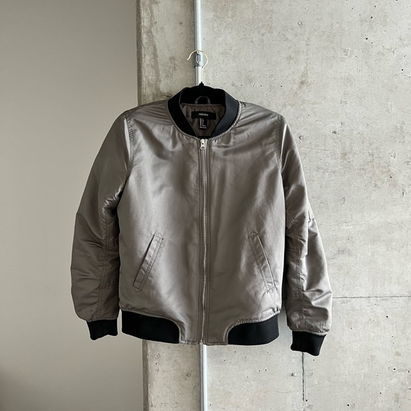 Bomber jacket - Picture 2 of 4